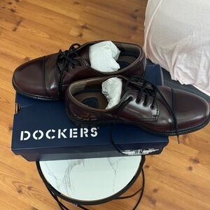 Dockers Men’s Dark Burgundy Leather Lace-Up Oxfords